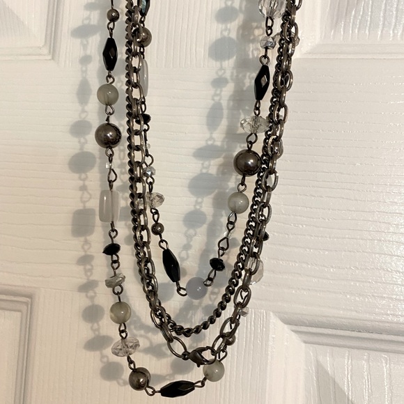 Beaded multi-strand necklace. - Picture 2 of 4